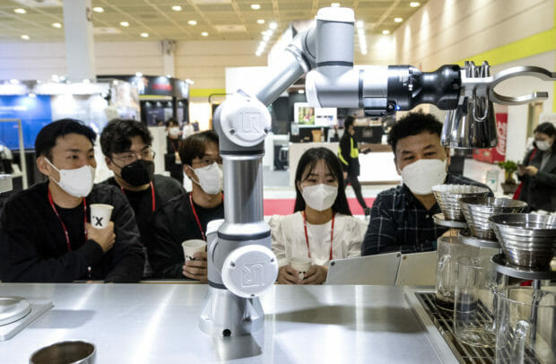 robot drip coffee