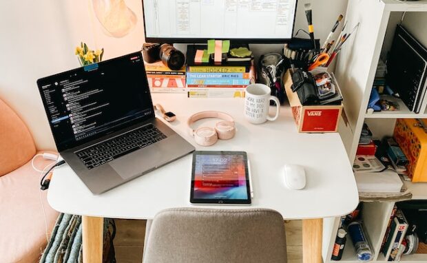 Image showcasing the interconnectedness of people through the internet